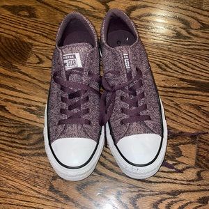 Converse chucks in purple